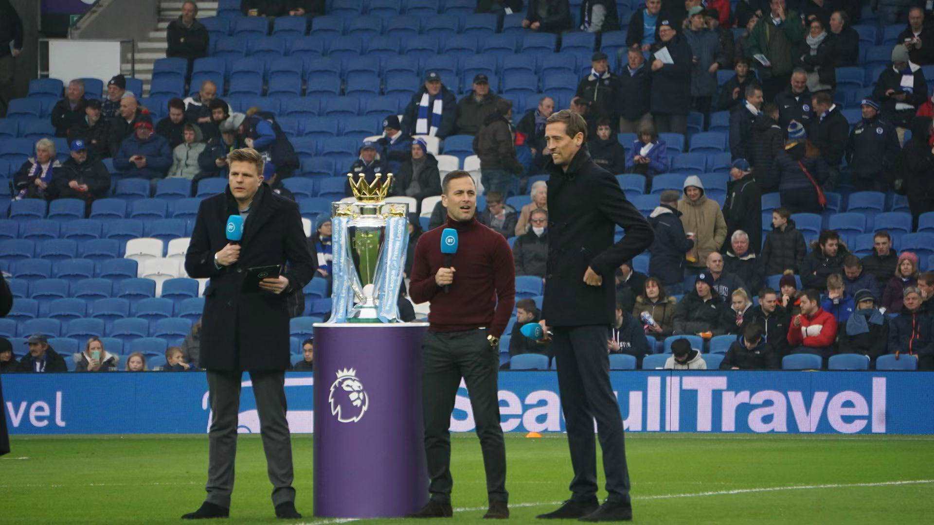 英超球队主场优势分析：如何影响比赛结果与战术部署